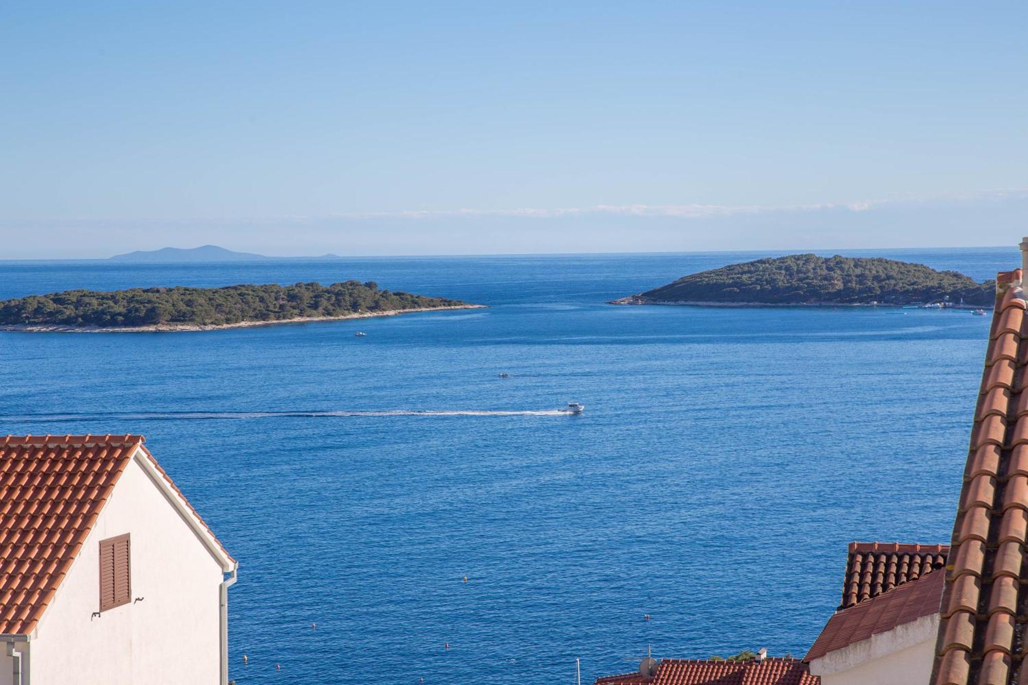 Apartments Anita Hvar Town Exterior photo