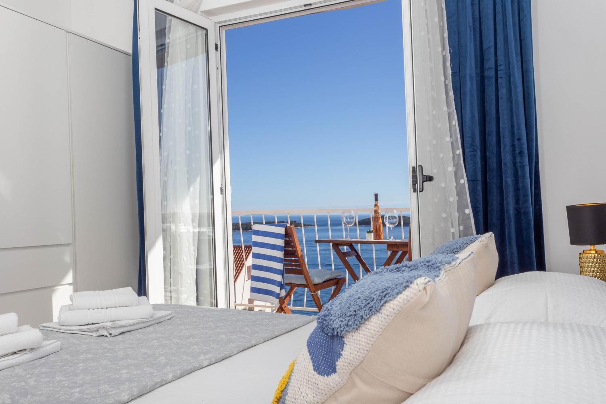 Apartments Anita Hvar Town Exterior photo