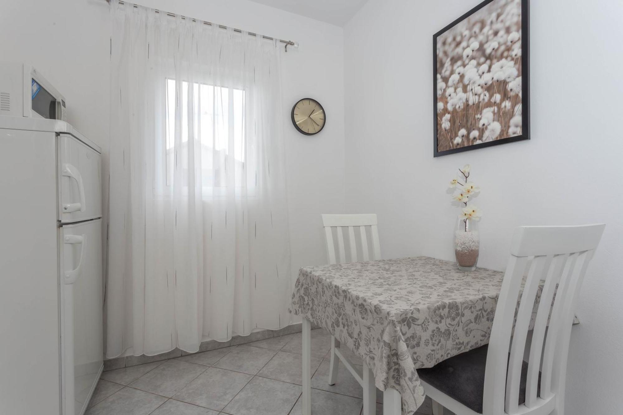Apartments Anita Hvar Town Exterior photo