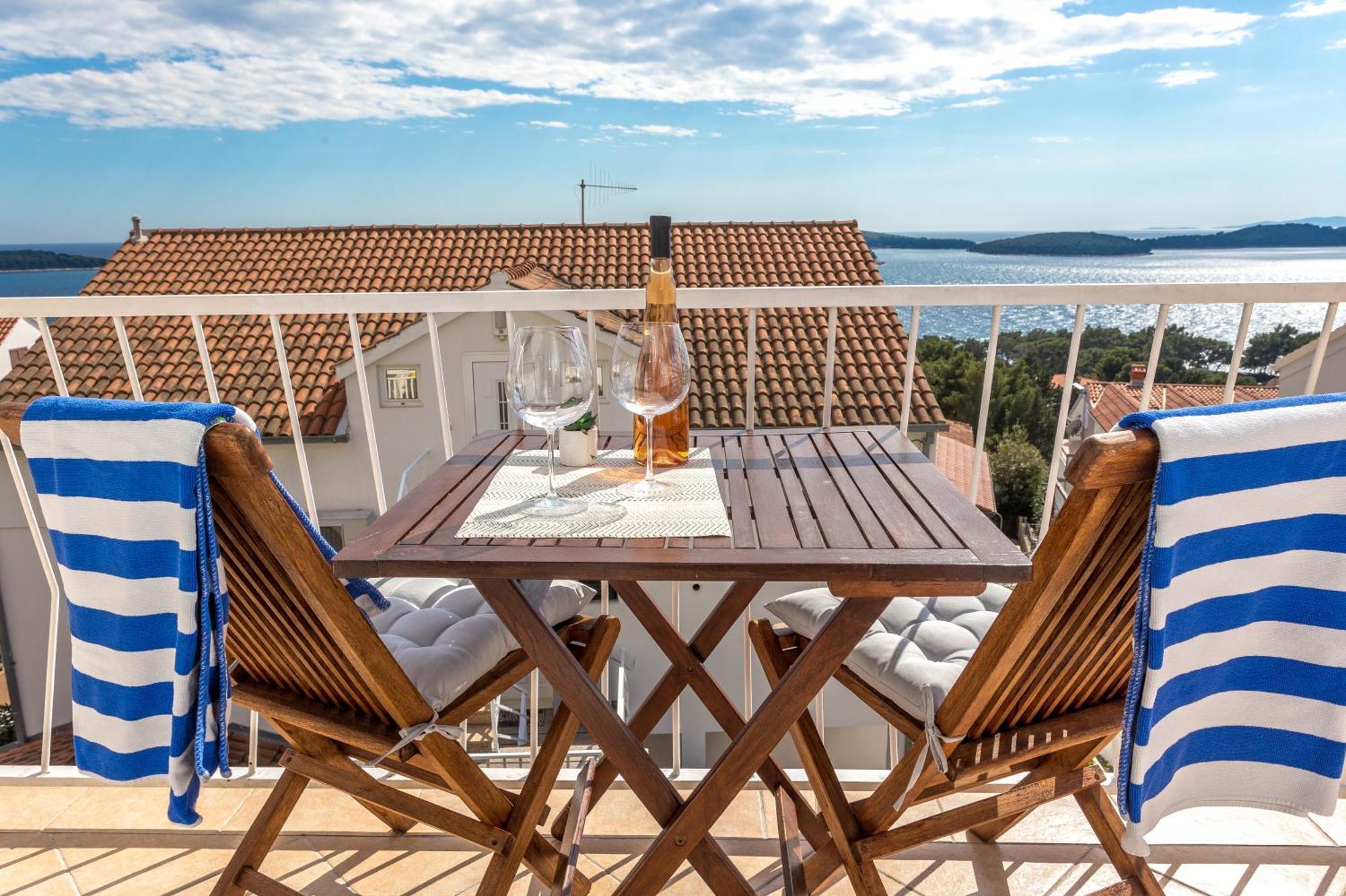 Apartments Anita Hvar Town Exterior photo